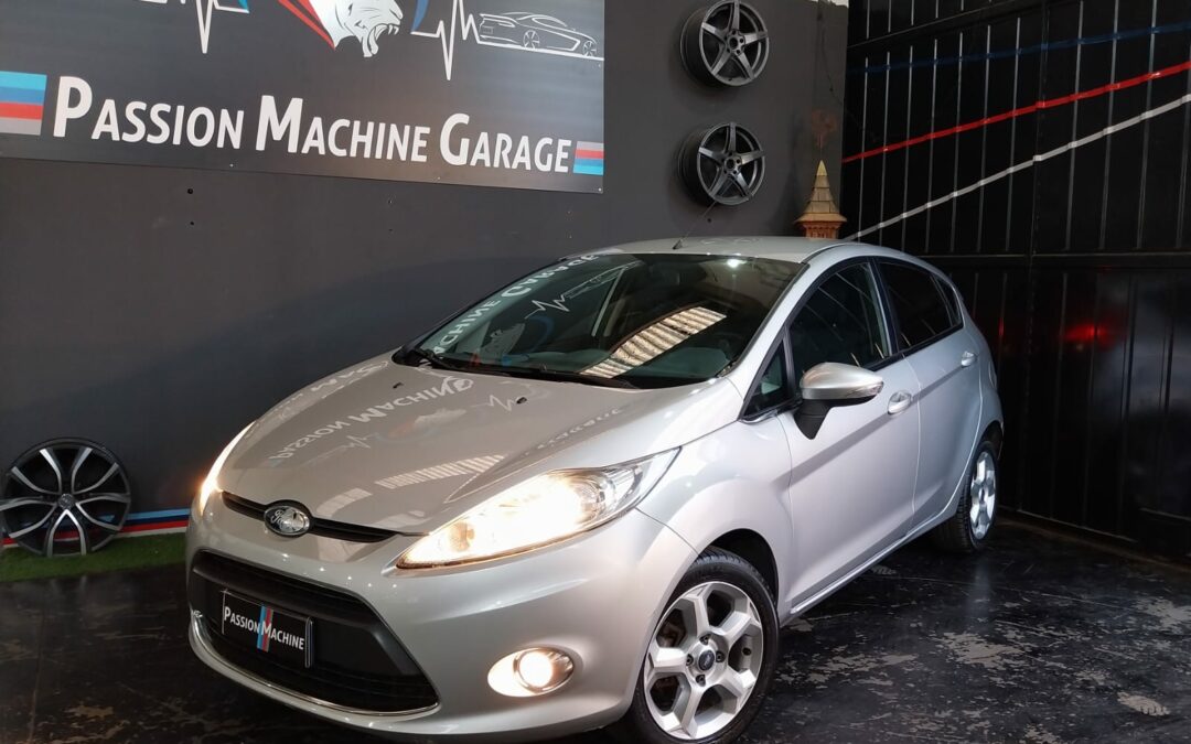FORD FIESTA Ghia € 5.999